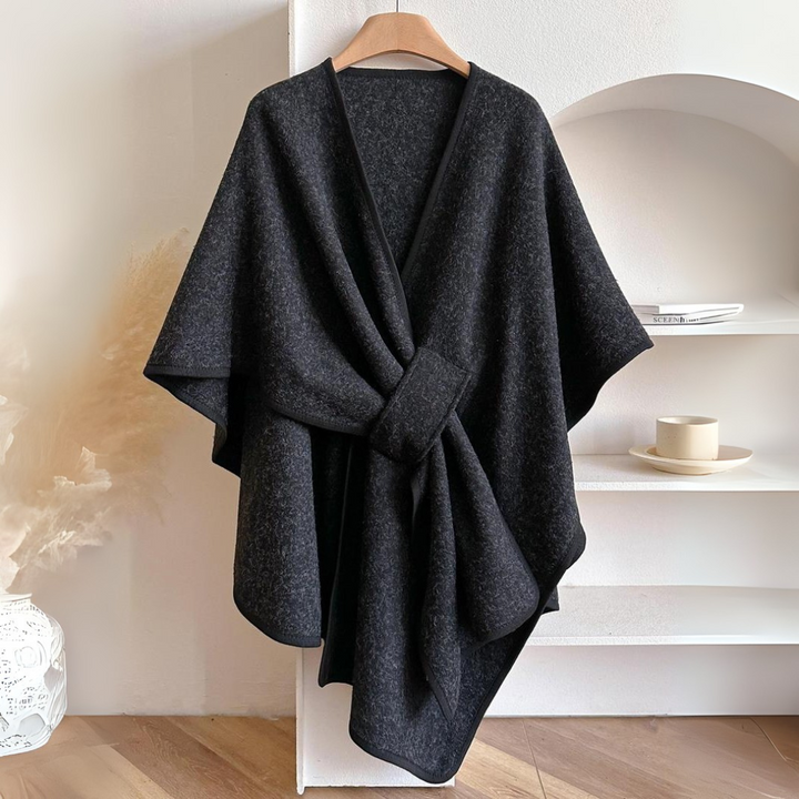 Auren Élise – Luxe Draped Fleece Shawl