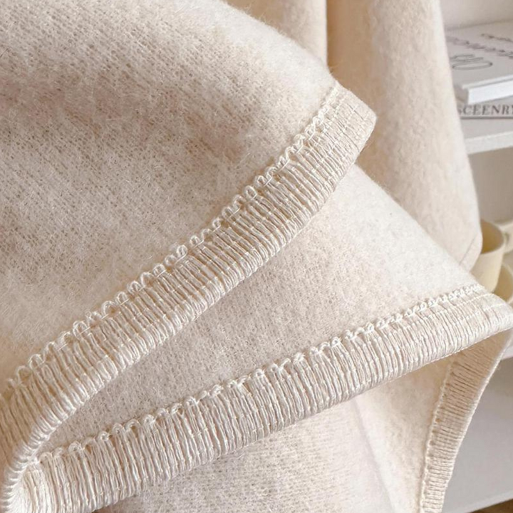 Auren Élise – Luxe Draped Fleece Shawl